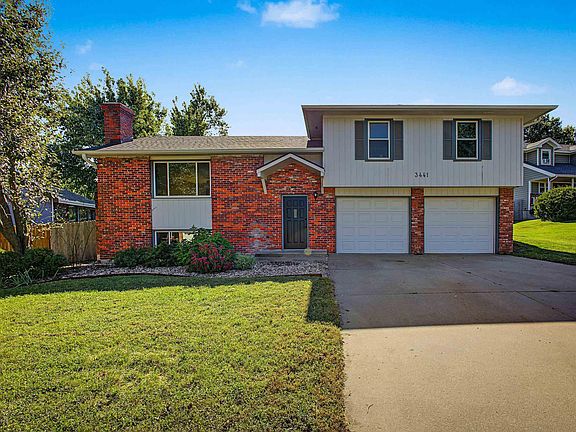 3rd image of 3441 Treesmill Dr
