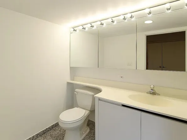 207 East 37th Street image 6 of 10