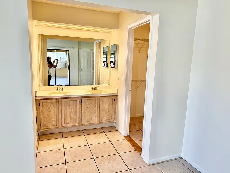 1012 Henson Ct — Photo 14