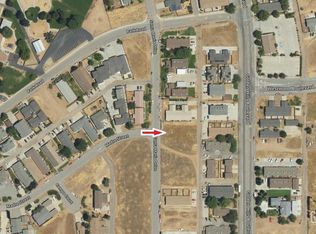 21220 Santa Maria Dr, Tehachapi, CA 93561