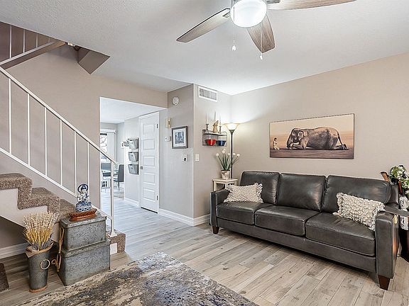 4th image of 5704 E Aire Libre Ave Unit 1219