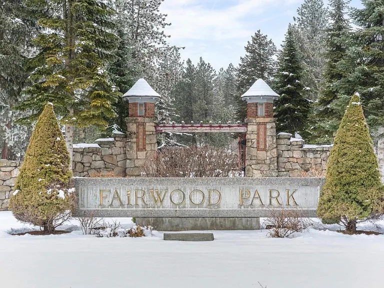 11825 N Fairwood Dr — Photo 48