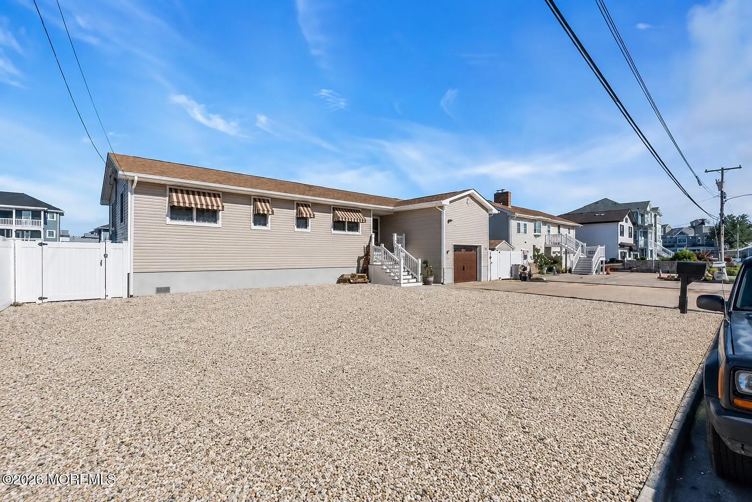 3 bed, 2.5 bath, 1264 sqft, $7,000 — Photo 3