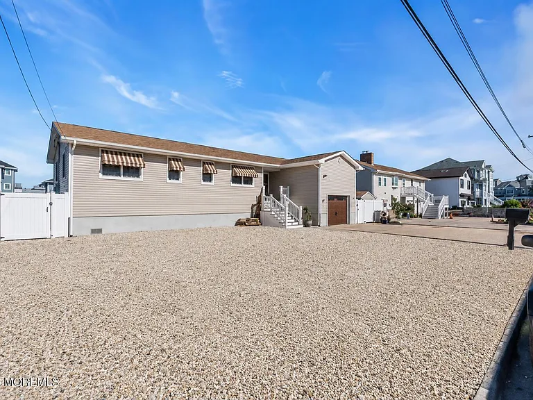 40 Channel Rd — Photo 2