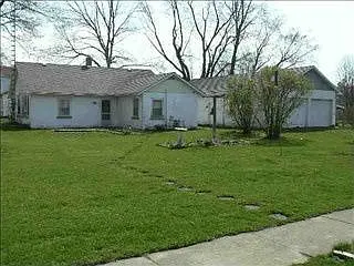 302 W Fifer St photo 1