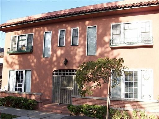 3rd image of 33 Orange Ave APT 1