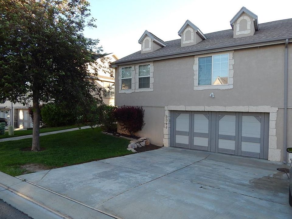 1st image of 3047 E Somerset Dr