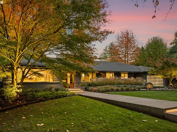 611 SE Saint Andrews Dr, Portland, OR 97202