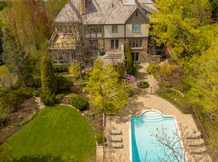 90 Crescent Dr, Glencoe, IL