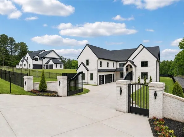 3213 Thompson Mill Rd, Buford, GA 30519