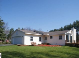5839 Joanne Ct, Traverse City, MI 49685