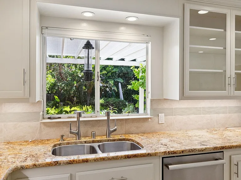 970 Palo Alto Ave — Photo 31