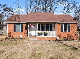 215 Westlynn Dr, Lebanon, TN 37087