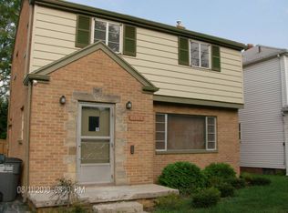 2105 Wyndhurst Rd, Toledo, OH 43607