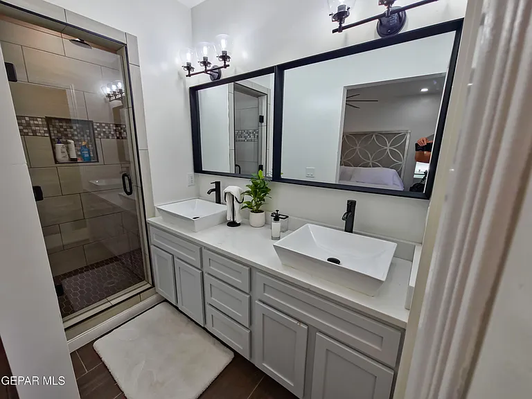 7321 Cuba Dr — Photo 33