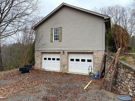 3rd image of 1130 Carolu Way