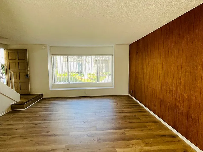 1214 Llama Ct — Photo 16