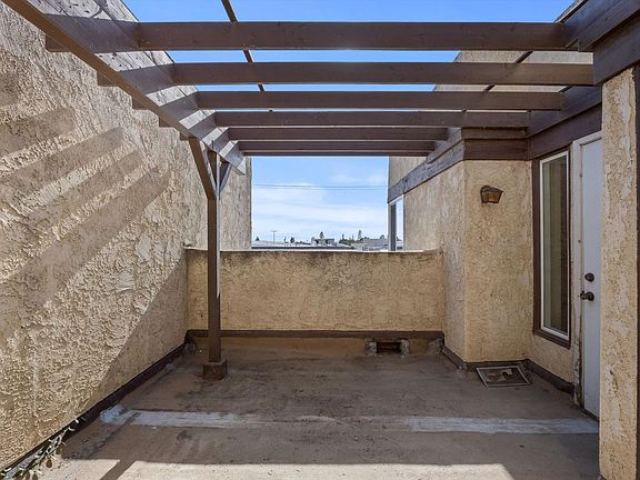 5th image of 3516 Dana St APT 3