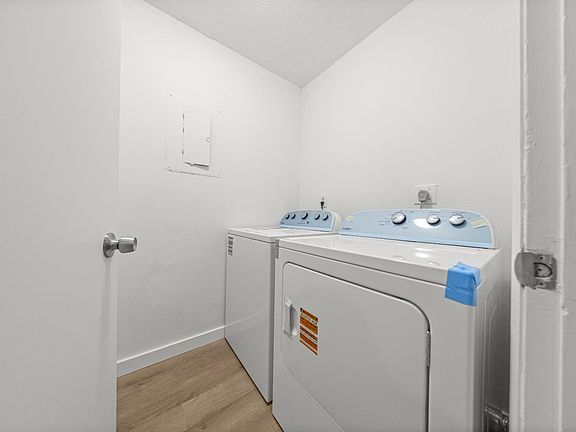 Unit Photo