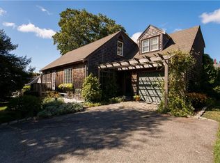 72 Middle Ave, Tiverton, RI 02878