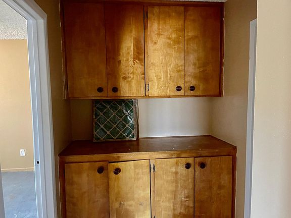 5th image of 275 E 7th St APT A