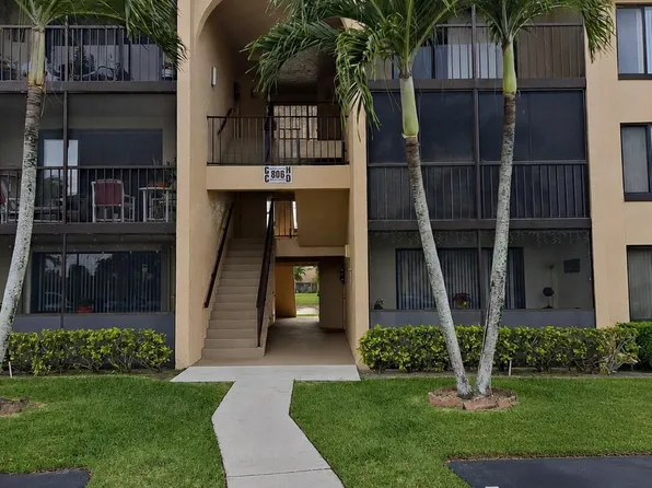 806 Sky Pine Way #D2, FL 33415