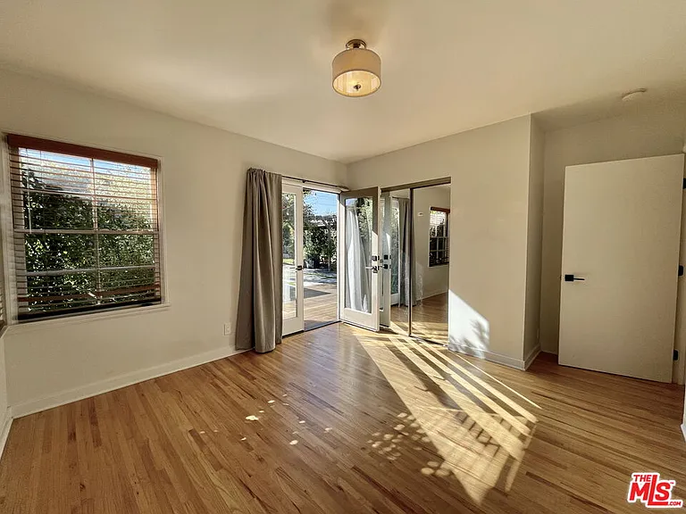 8011 Stewart Ave — Photo 22