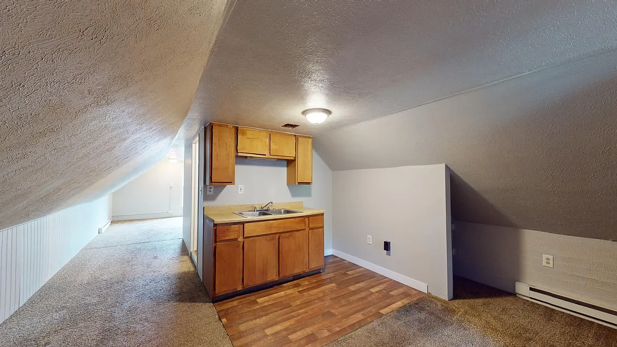 Building Photo - 3339 W 84th St