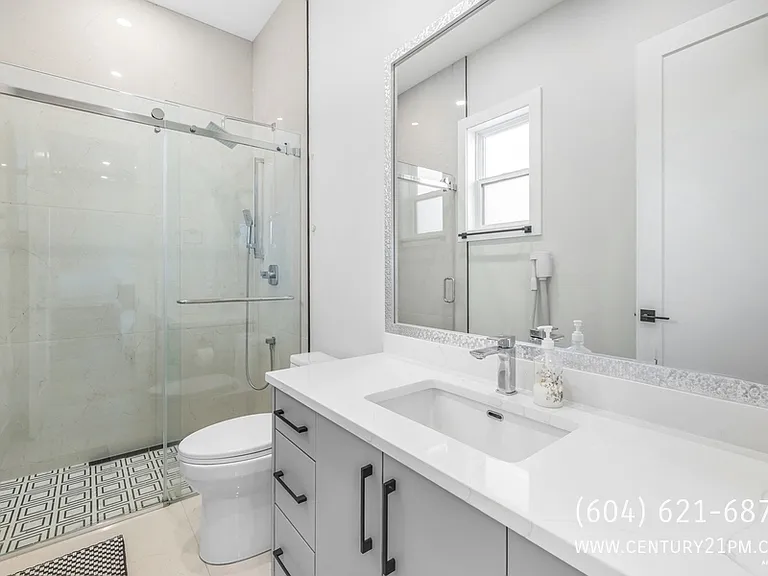 20264 27a Ave #UPPER — Photo 23