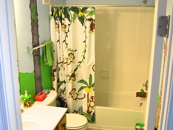 2nd image of 6231 Aster Haven Cir #33