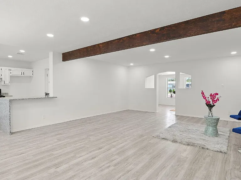 4924 Pikes Peak Dr — Photo 13