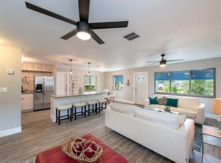 2881 Riverview Dr, Naples, FL 34112