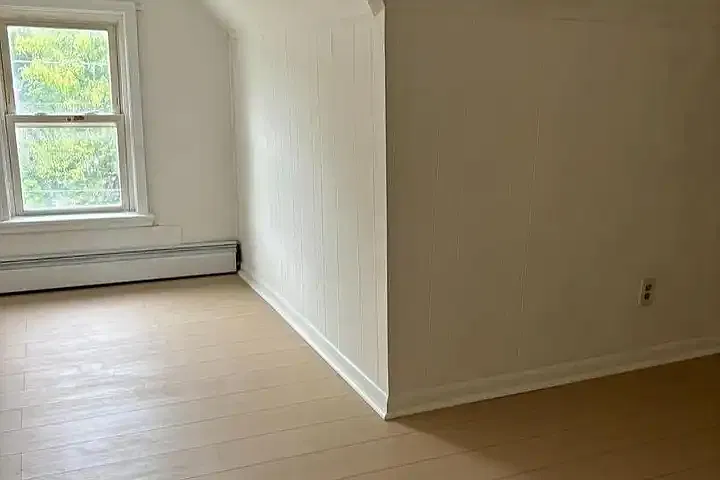 2 bed, $1,150 — Photo 3