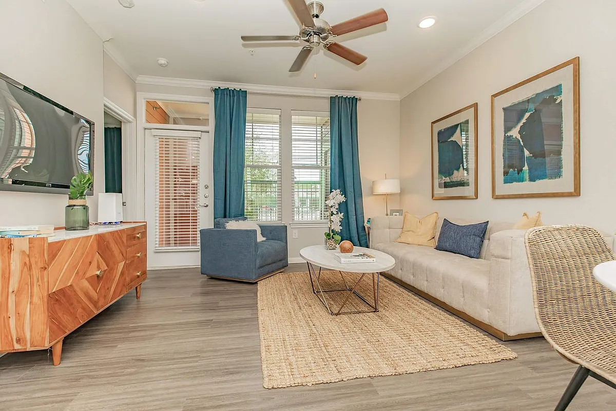 Building Photo - The Cardiff at Louetta Lakes