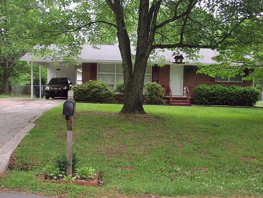 1st image of 1971 Meadowbrook Ln SE