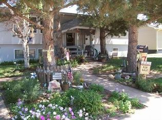 722 E 6th St, Hoisington, KS 67544