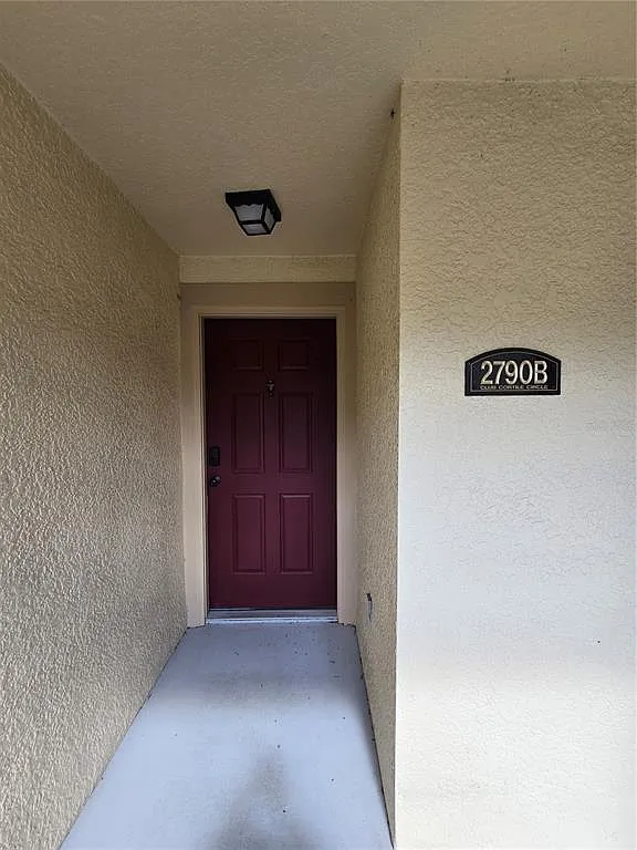 3 bed, 2.0 bath, 1202 sqft, $1,850 — Photo 2