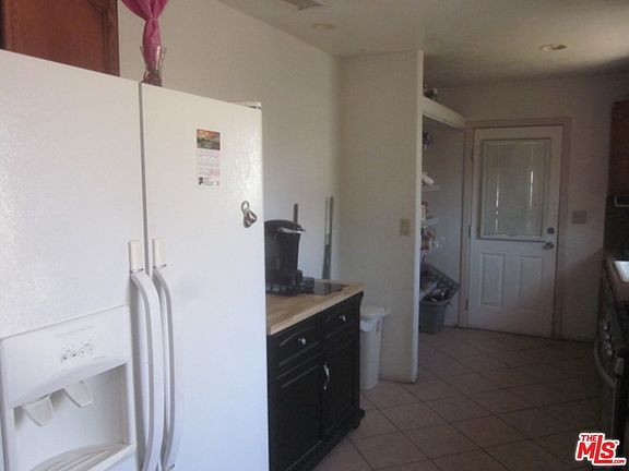 4th image of 740 S Serenade Ave