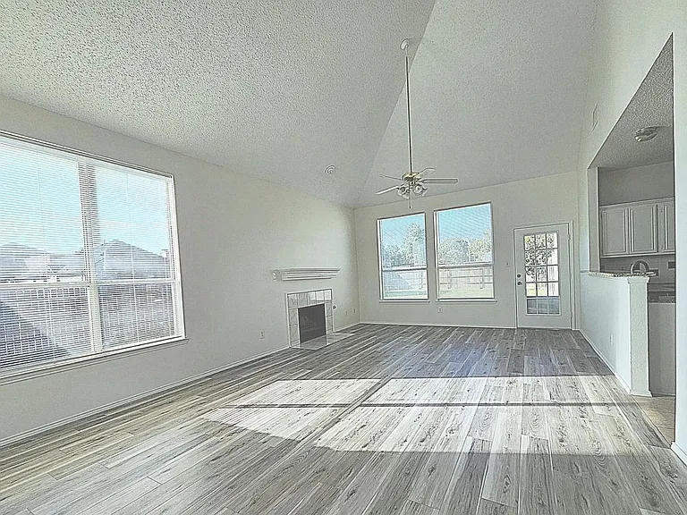 3917 Rushden Ct — Photo 1