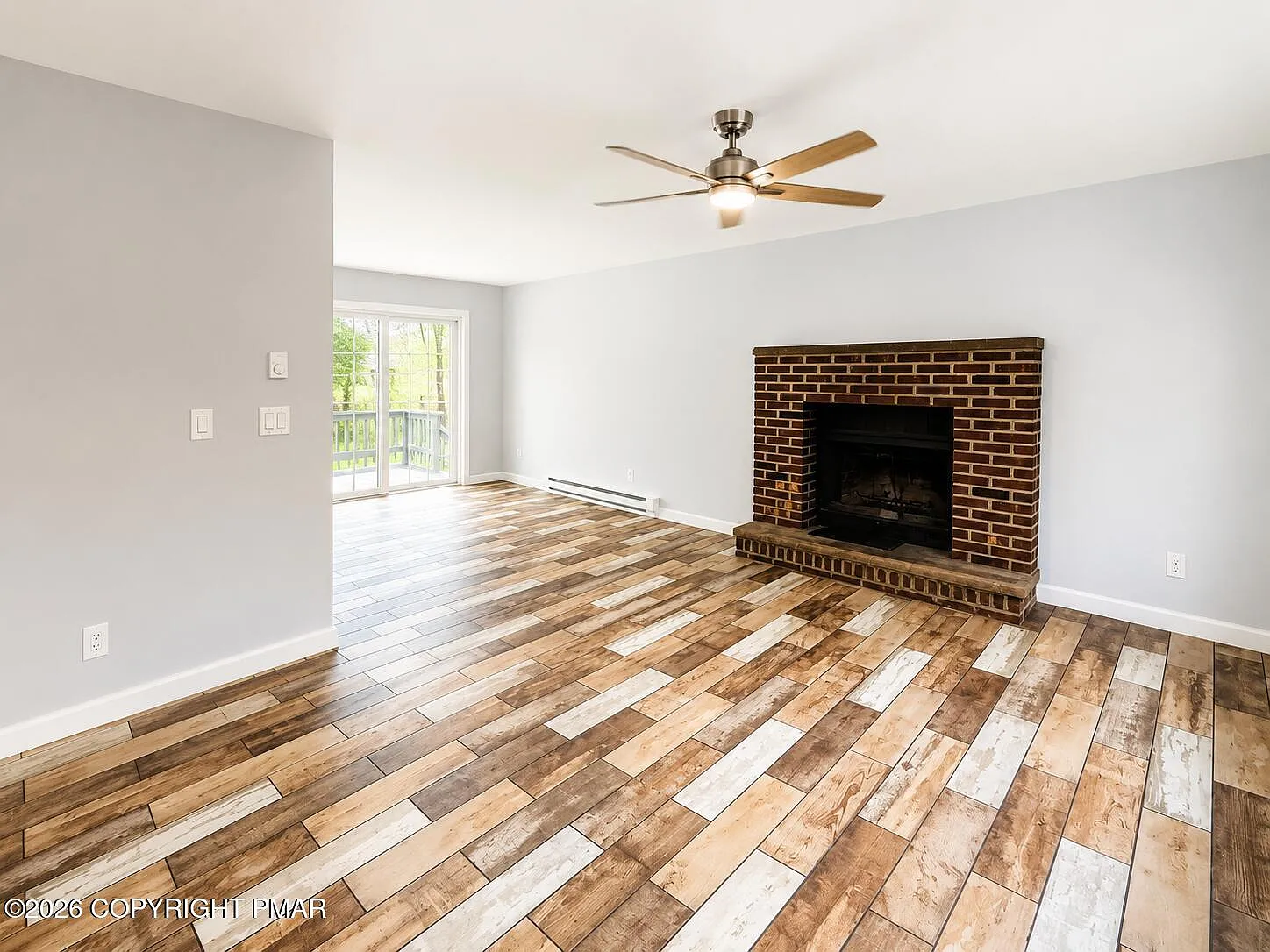 4 bed, 1946 sqft, $2,850 — Photo 4