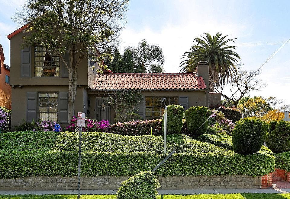 1st image of 2503 Prosser Ave