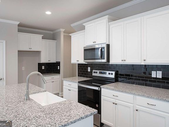 3rd image of 5522 Leyland Dr