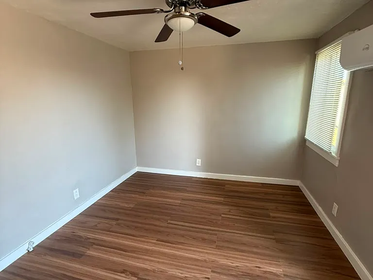 48 W Tamarisk St #6 — Photo 5