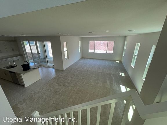 5th image of 2565 Embry Ln