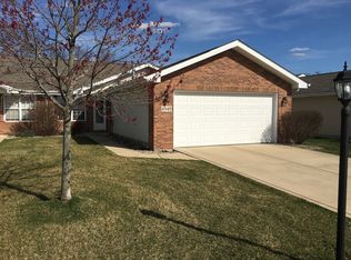 6949 Tompkins Ct, Griffith, IN 46319