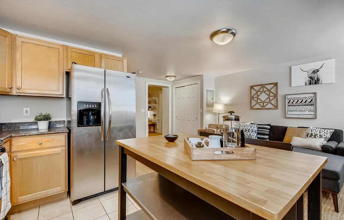 1 bed, 736 sqft, $1,700 — Photo 4