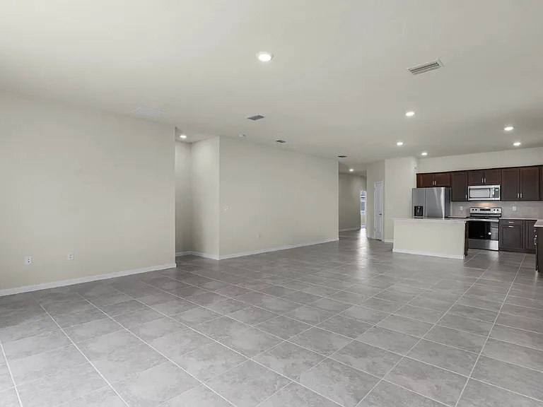14307 Noto Ave — Photo 6