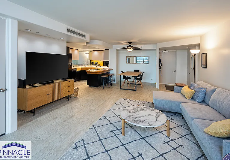 66 Queen St #2803 — Photo 7