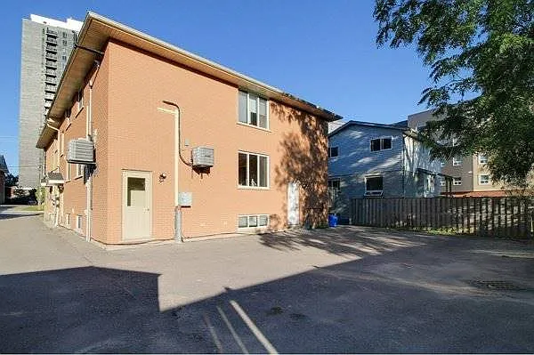 331 Spruce St #B — Photo 15