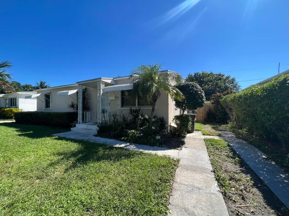 830 El Vedado, West Palm Beach, FL 33405